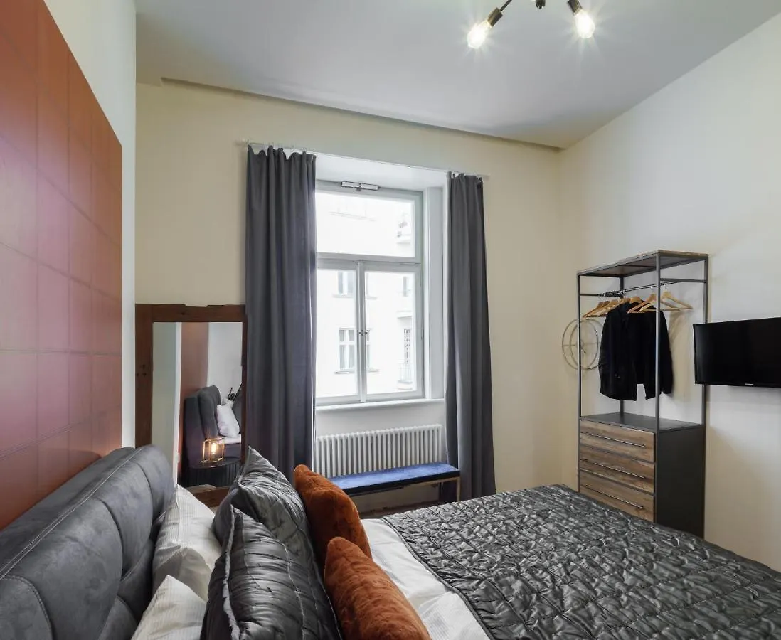 Mn6 Luxury Suites By Adrez Prague Apartment