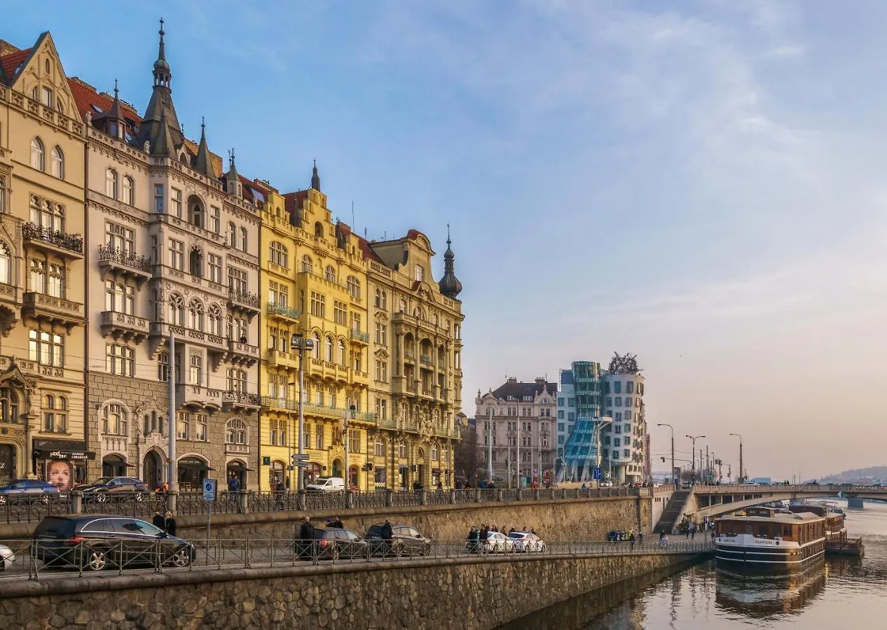 Mn6 Luxury Suites By Adrez Praga Repubblica Ceca