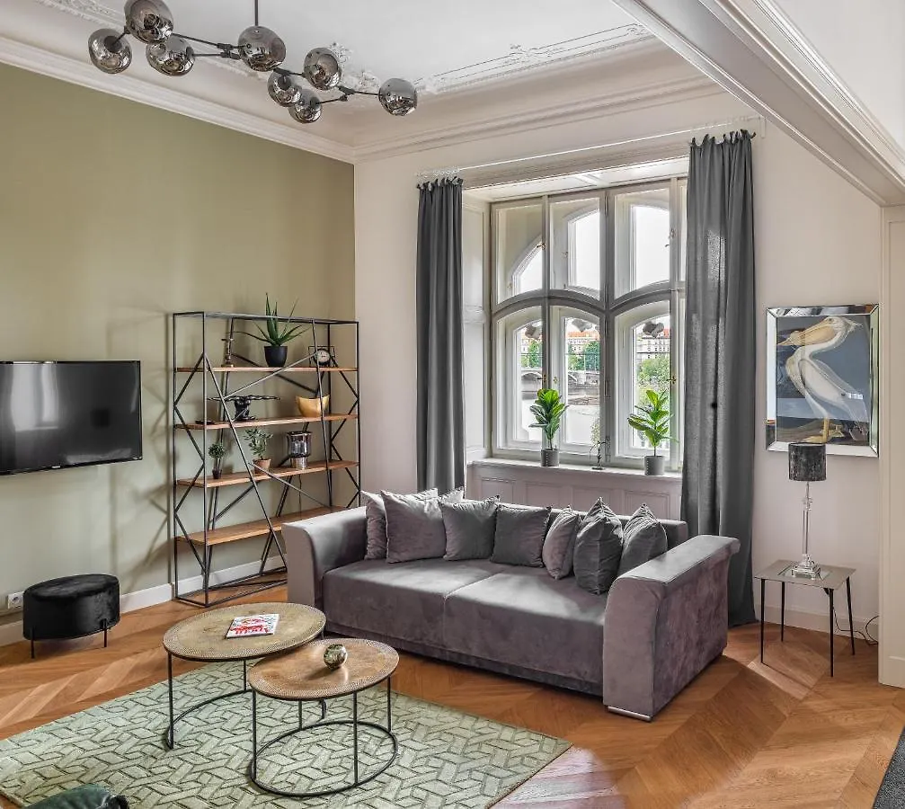 Mn6 Luxury Suites By Adrez Прага