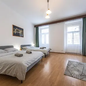  Apartmán Wenceslas Square 2 Bedroom