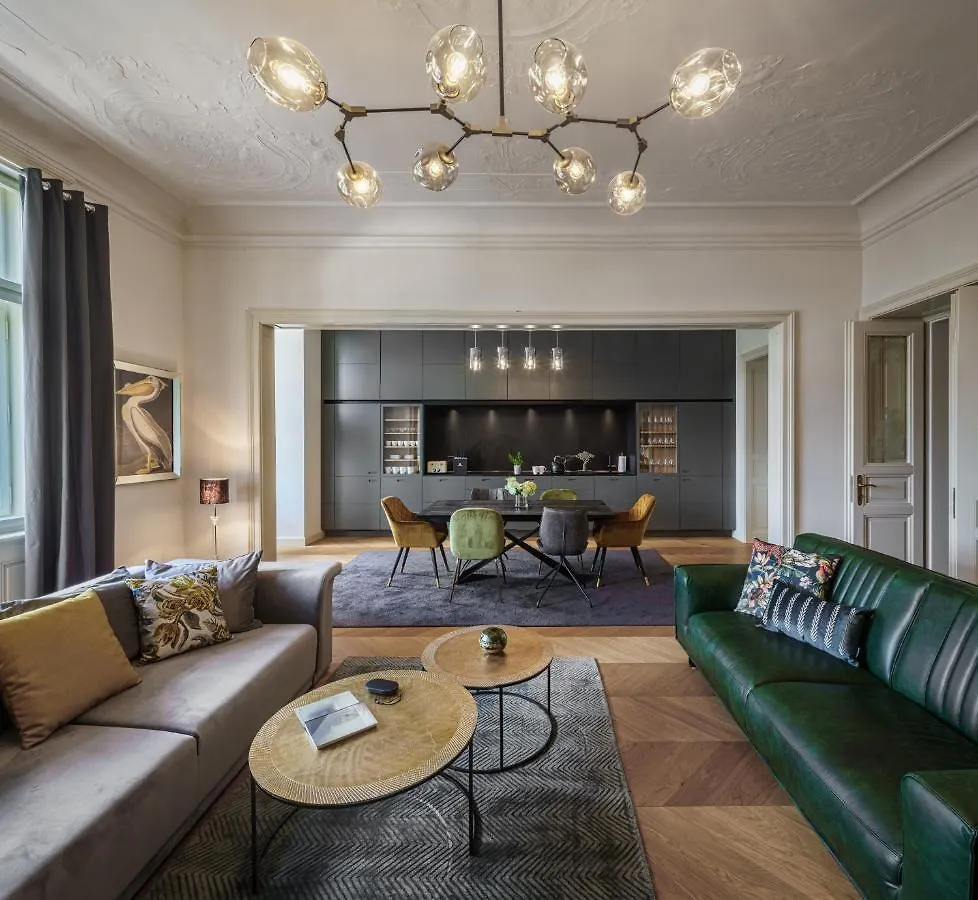 Mn6 Luxury Suites By Adrez Praha