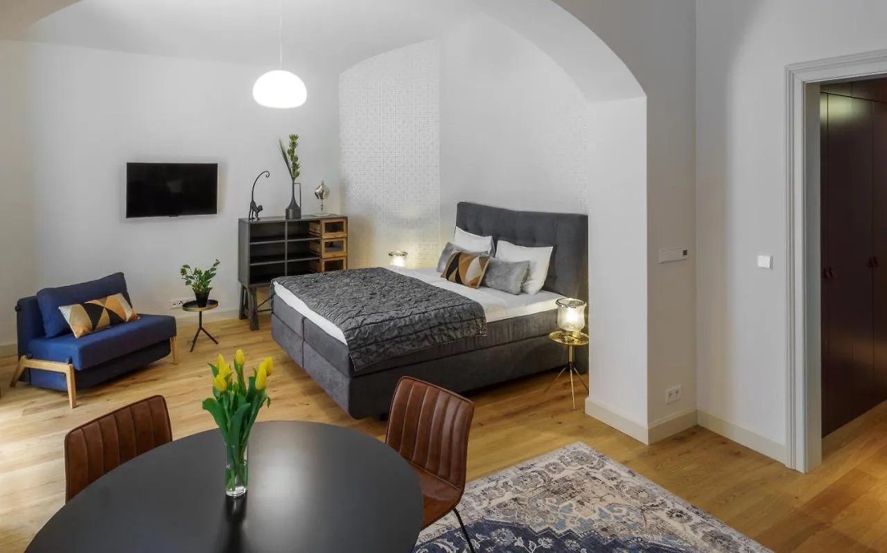 Mn6 Luxury Suites By Adrez Praha